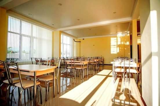 Sariya Hotel Kheivani Zewnętrze zdjęcie